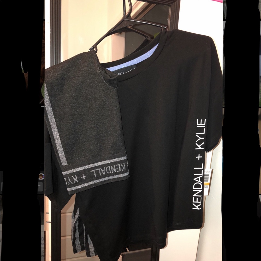 Kendal and Kylie outfit